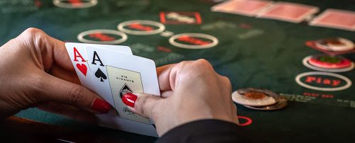 Tips Dalam Bermain Judi Poker Online Terpercaya